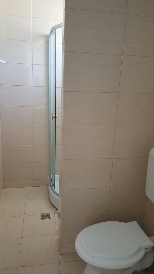 Vila Yza Hotel เอโฟริเอนอร์ด ภายนอก รูปภาพ
