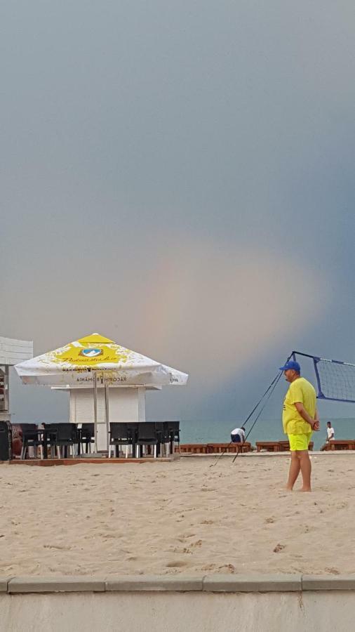 Vila Yza Hotel เอโฟริเอนอร์ด ภายนอก รูปภาพ